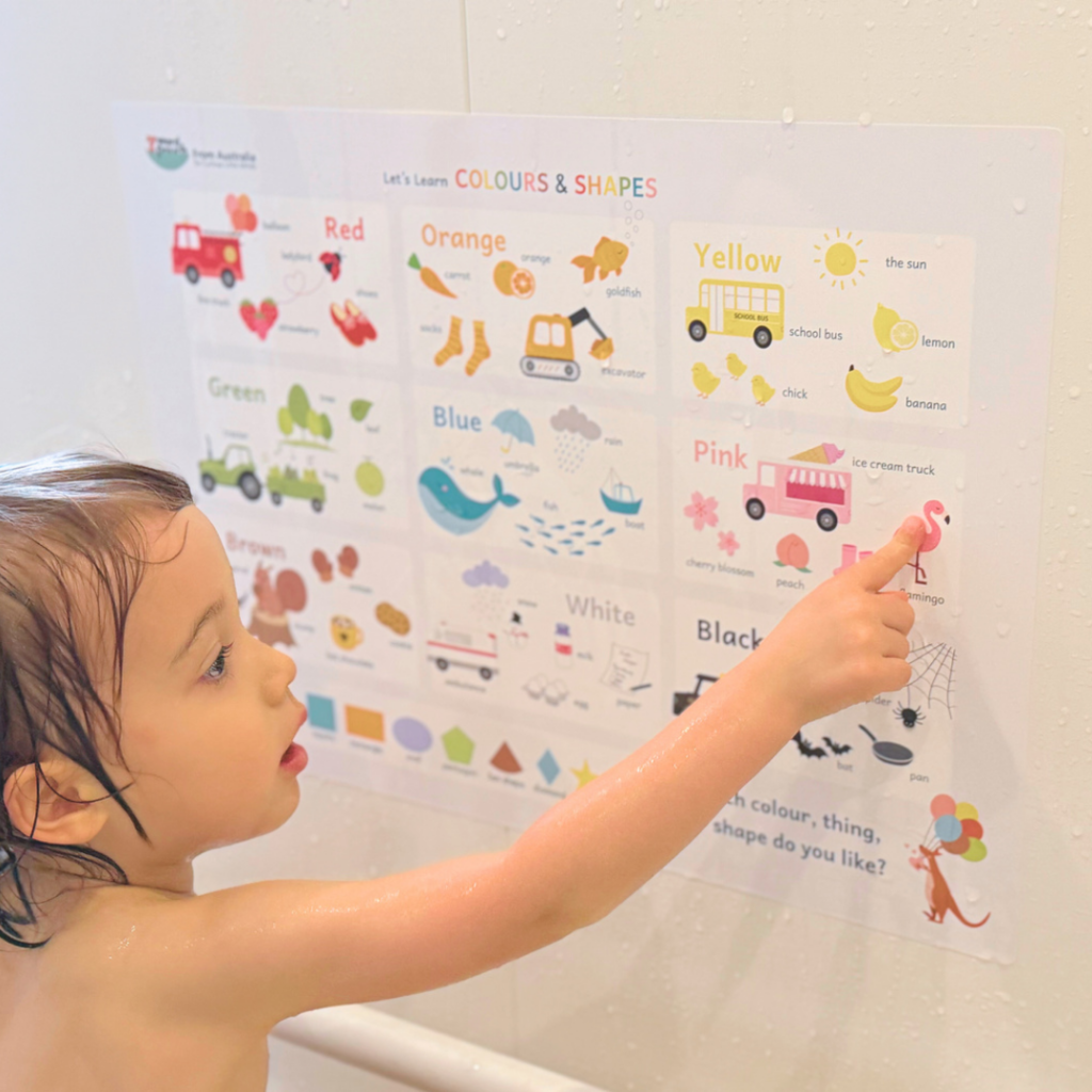 お風呂ポスターを男の子が指差している場面